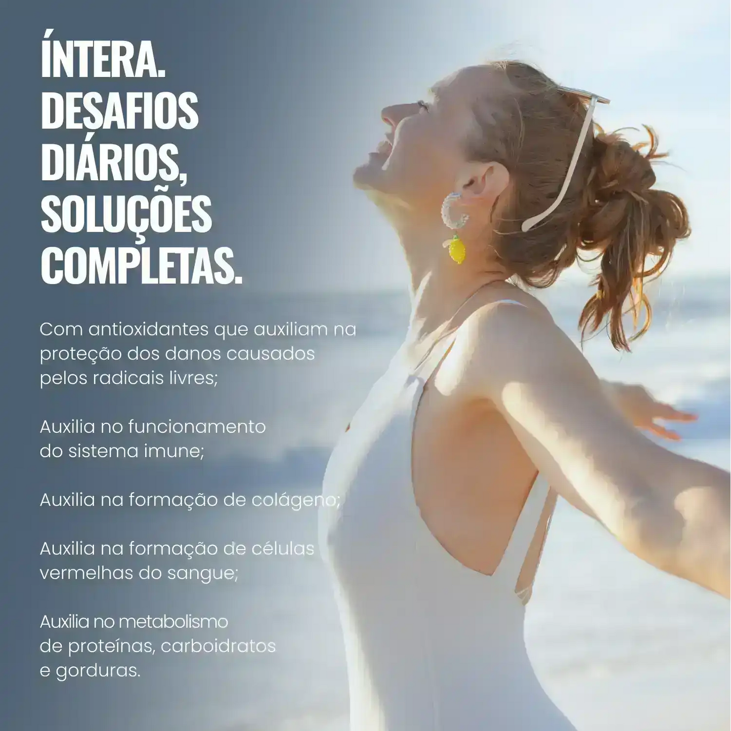 Mulher sorrindo de braços abertos na praia, texto sobre benefícios de antioxidantes e sistema imune.