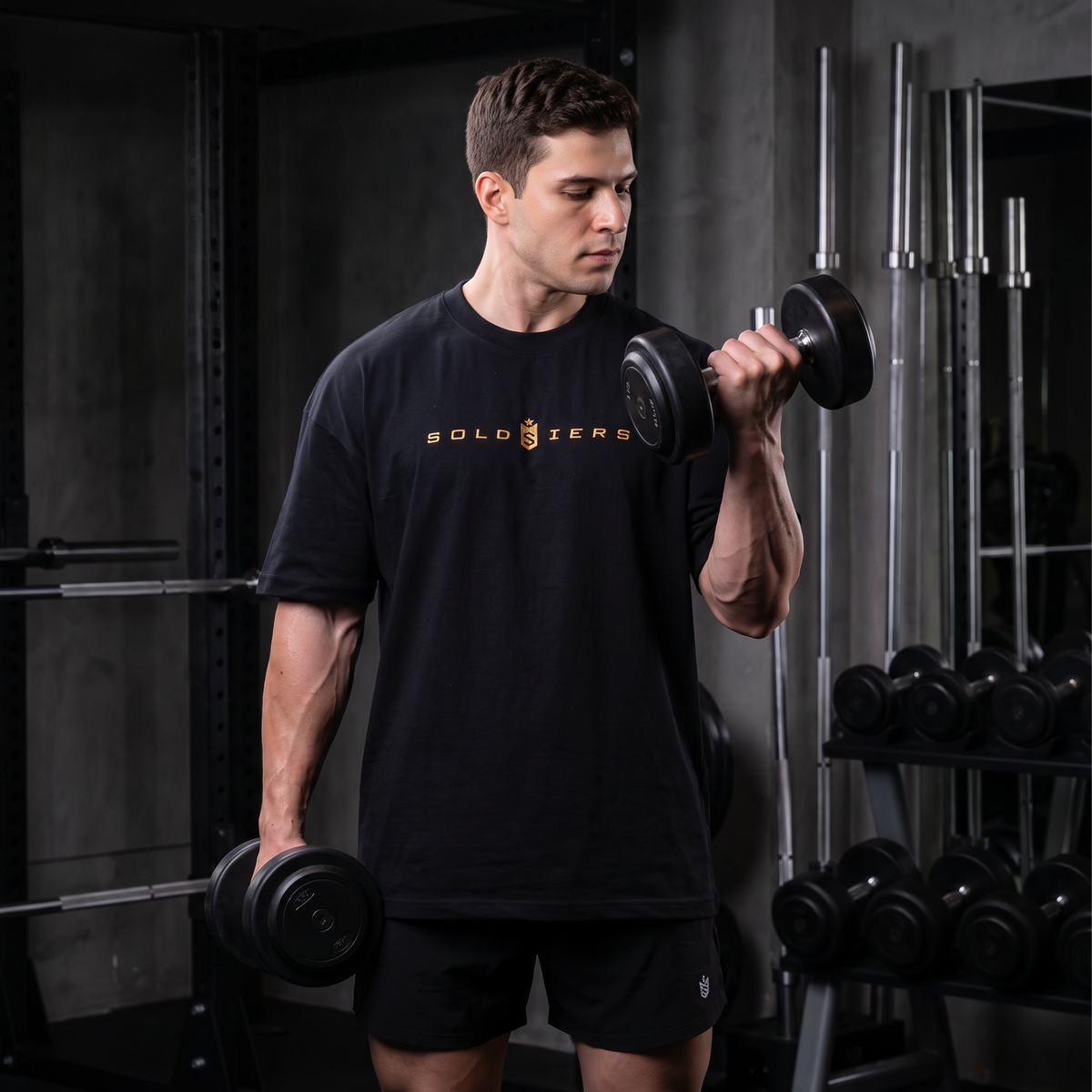 Camiseta Oversized Golden Emblem