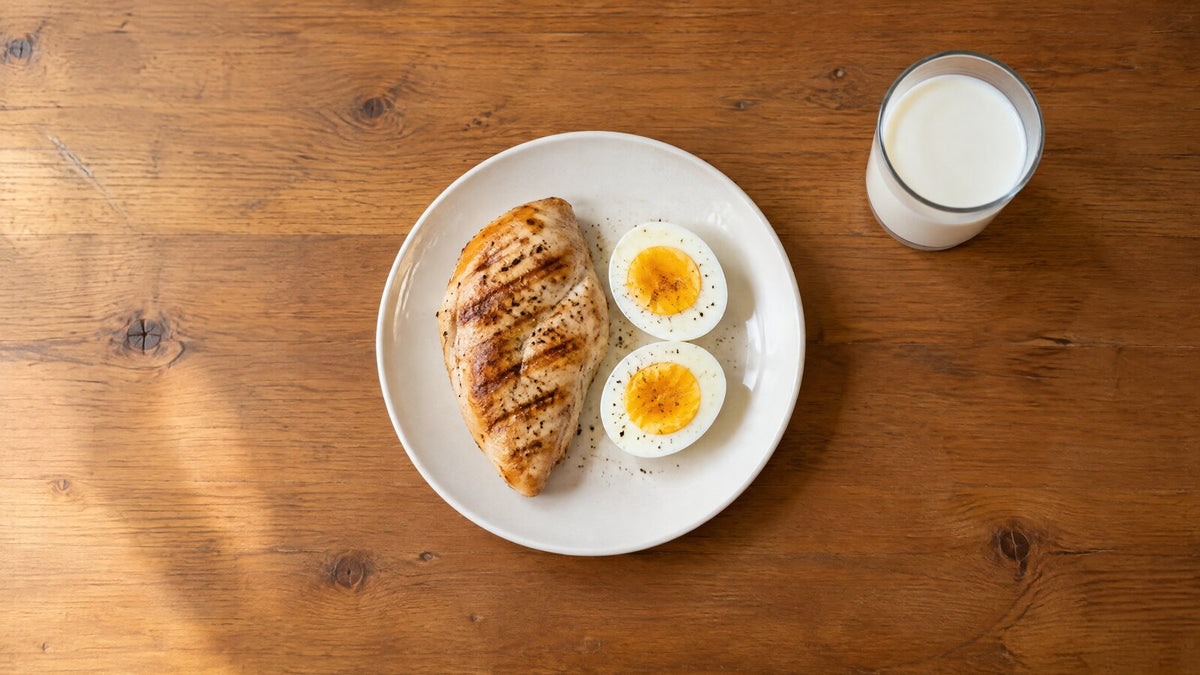 Proteína engorda? 4 kcal por grama e o que acontece com o excesso
