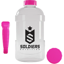 Garrafa de suplemento transparente com tampa rosa, misturador e logotipo Soldiers Nutrition