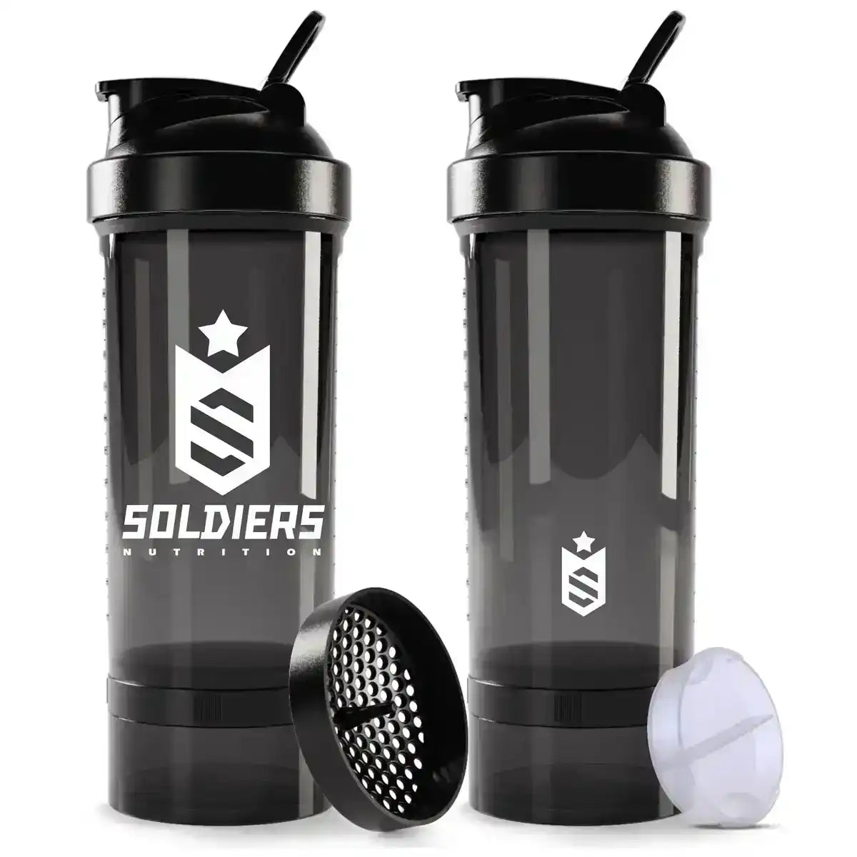 Coqueteleira preta para suplementos com logo branca, tampa rosca e filtro desmontável